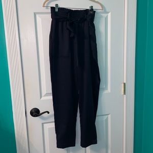 NWT Abercrombie Tie Waist Tapered Satin Pants - Size Medium